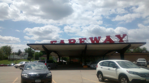 Grocery Store «Fareway Grocery», reviews and photos, 102 W Anson St, Marshalltown, IA 50158, USA