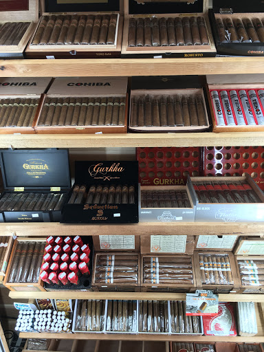 Tobacco Shop «GM Tobacco & Super Vapor», reviews and photos, 3250 W Pleasant Run Rd #100, Lancaster, TX 75146, USA