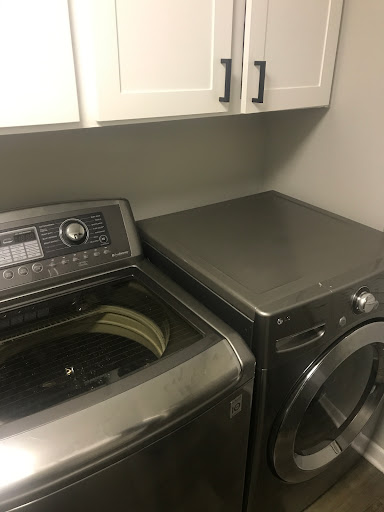 Used Furniture Store «Orlando Furniture Exchange», reviews and photos, 3228 W State Rd 426 #1016, Oviedo, FL 32765, USA