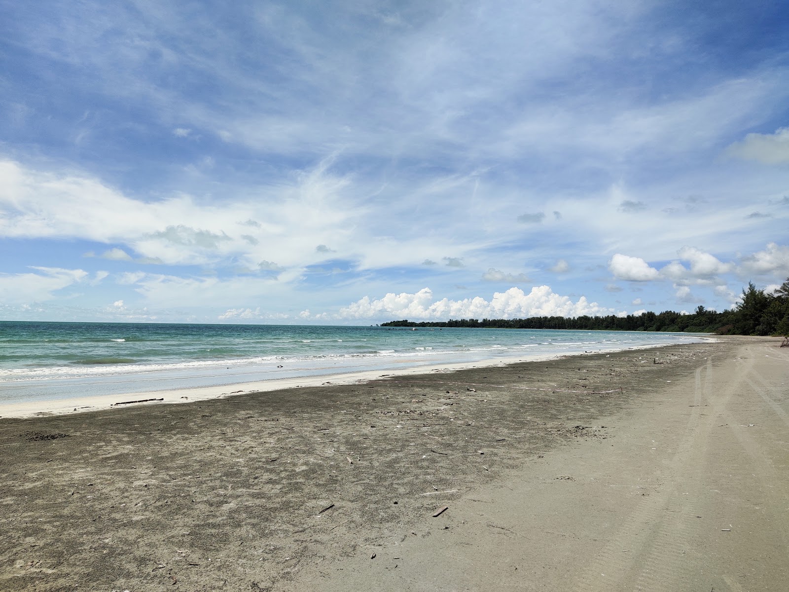 Photo de Desaru Fishing Beach et le règlement