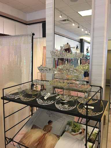 Formal Wear Store «Le Femme Boutique», reviews and photos, 1931 Tilghman St, Allentown, PA 18104, USA