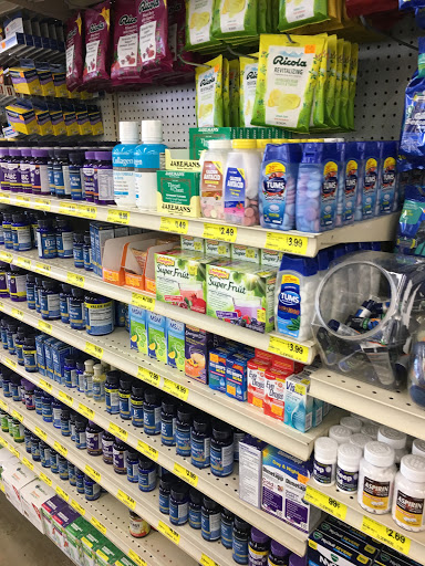 Grocery Store «Grocery Outlet Bargain Market», reviews and photos, 6335 Commerce Blvd, Rohnert Park, CA 94928, USA