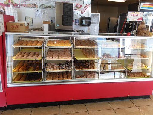 Real Donuts, 2100 E Lake Mead Blvd # C, North Las Vegas, NV 89030, USA, 