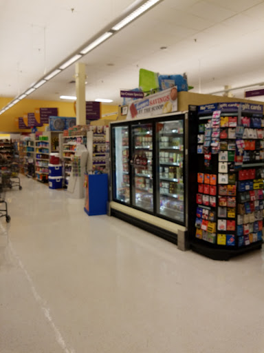 Grocery Store «Giant Food», reviews and photos, 10400 Old Georgetown Rd, Bethesda, MD 20814, USA