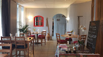 Atmosphère du Restaurant français Auberge du Montel Stephan et Laurent à Montel-de-Gelat - n°1