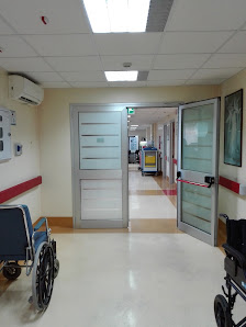 A.S.R.E.M. Azienda Sanitaria Regionale Molise A.S.R.E.M. Azienda Sanitaria Regionale Molise Ospedale Veneziale, Radiologia Via S. Ippolito, 35, 86170 Isernia IS, Italia
