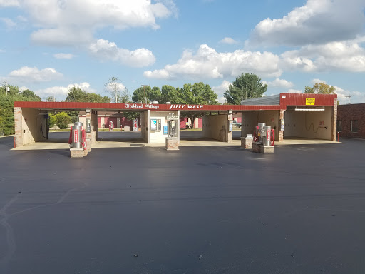 Highland Village Car Wash en Bloomington