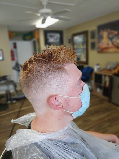 Barber Shop «Moe Shands Barber Shop», reviews and photos, 21 Reilly Rd, Frankfort, KY 40601, USA