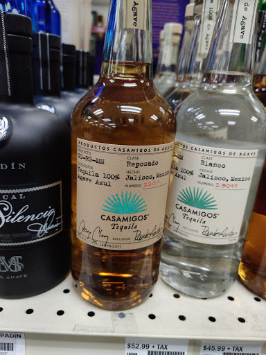 Liquor Store «Golden Gate Beverage & Liquor», reviews and photos, 6105 Mayfield Rd, Cleveland, OH 44124, USA