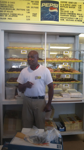 Donut Shop «Daylight Donuts Supershop», reviews and photos, 3121 S Yale Ave, Tulsa, OK 74135, USA