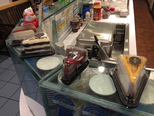 Ice Cream Shop «Marble Slab Creamery», reviews and photos, 780 E Road to Six Flags St #234, Arlington, TX 76011, USA