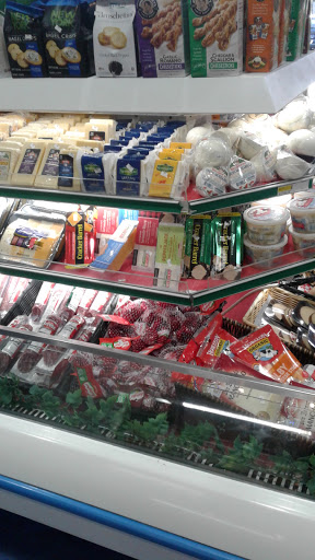 Supermarket «Top Tomato Super Store», reviews and photos, 1071 Bay St, Staten Island, NY 10305, USA