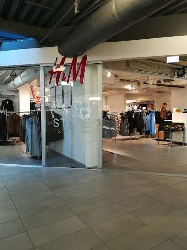 H&M