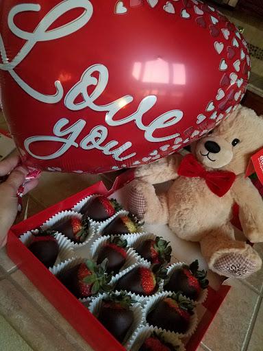 Gift Shop «Edible Arrangements», reviews and photos, 1661 E Monte Vista Ave, Vacaville, CA 95688, USA