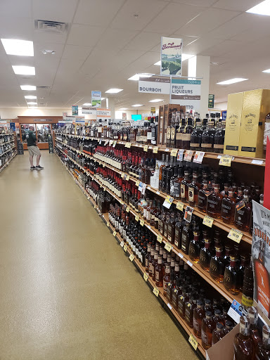 State Liquor Store «NH Liquor & Wine Outlet», reviews and photos, 10 Benning St, West Lebanon, NH 03784, USA