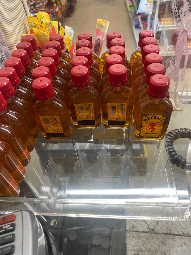 Grocery Store «Parkview Market», reviews and photos, 515 S Cardinal Ave, Stockton, CA 95215, USA