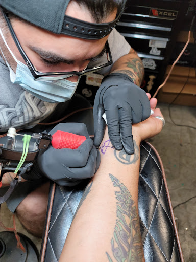 Tattoo Shop «Legend Tattoo», reviews and photos, 8303 Burnet Rd #2, Austin, TX 78757, USA