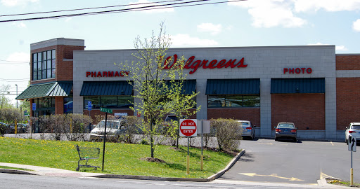 Drug Store «Walgreens», reviews and photos, 311 E Main St, Middletown, CT 06457, USA