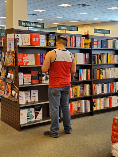 Book Store «Barnes & Noble Booksellers Palms Crossing», reviews and photos, 3300 W Frontage Rd #1100, McAllen, TX 78501, USA