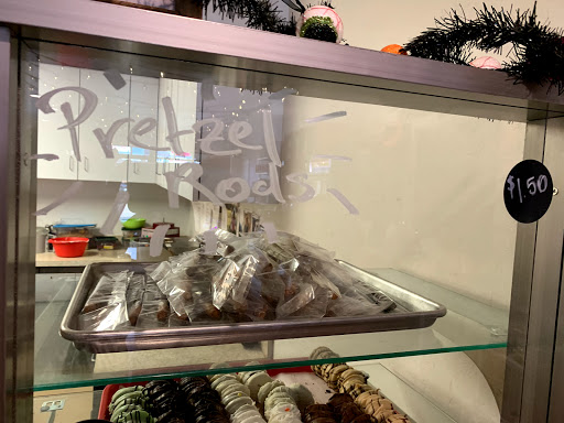 Chocolate Shop «Apple Tree Chocolate», reviews and photos, 754 Asp Ave, Norman, OK 73069, USA