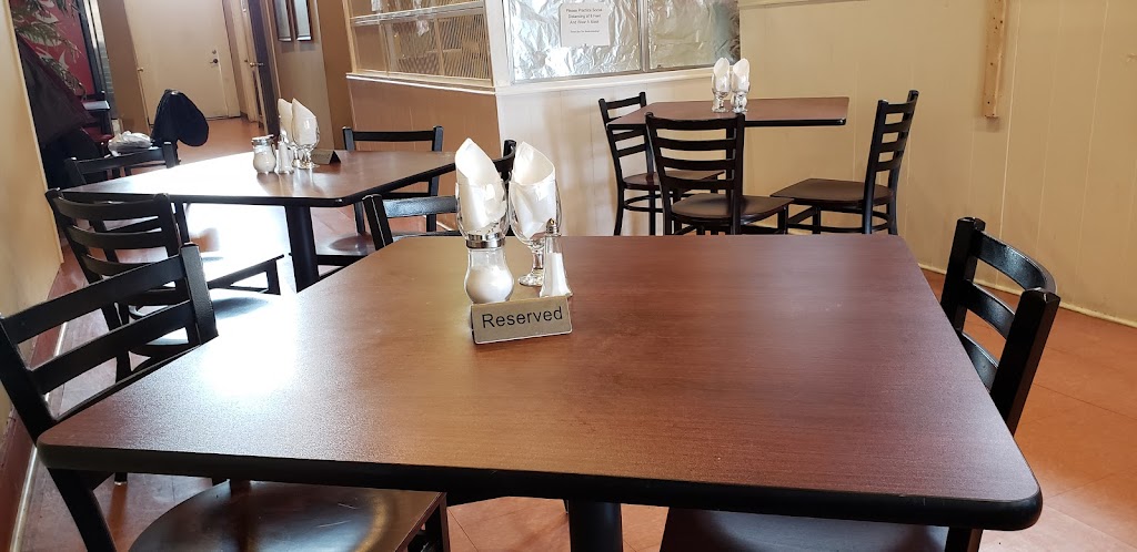 Four Corners Restaurant 06790