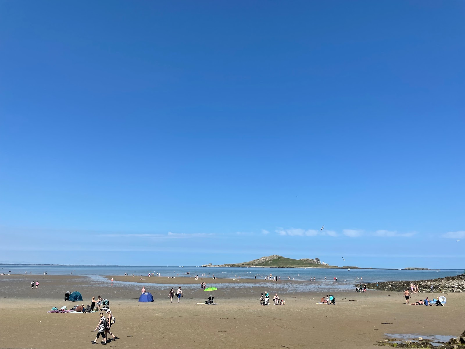 Burrow beach photo #7