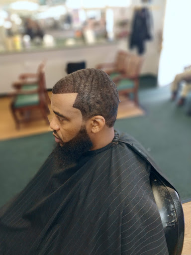 Barber Shop «The Five Star Barbershop», reviews and photos, 207 Long Ln, Upper Darby, PA 19082, USA