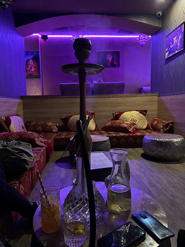 Guru Hookah Bar - Bar