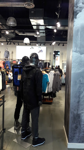 Clothing Store «The North Face», reviews and photos, 166 South Avenue, Bloomington, MN 55425, USA