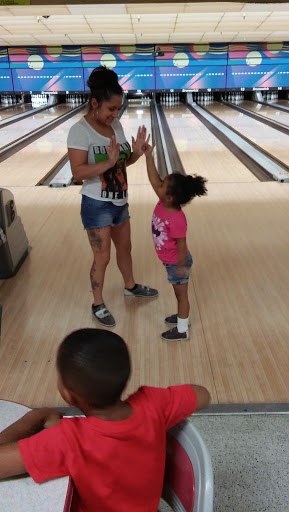 Bowling Alley «Brunswick Zone Desert Sky Lanes», reviews and photos, 7241 W Indian School Rd, Phoenix, AZ 85033, USA