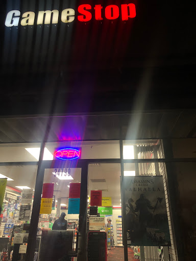 GameStop, 34790 Ford Rd, Westland, MI 48185, USA, 
