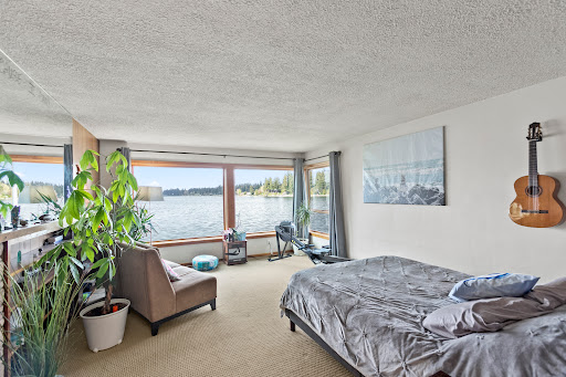 Real Estate Agency «The Wanda Menees Team, Your Real Estate Partner», reviews and photos, 1752 Village Ln SE, Port Orchard, WA 98366, USA