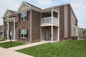 Beacon Pointe Townhomes image