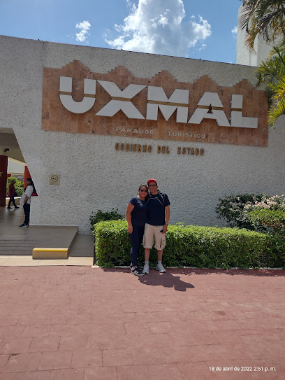 Estacionamiento Uxmal