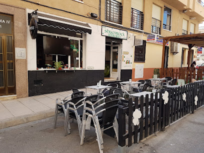 The Shamrock Bar - Prta del Cairo, 3, 03140 Guardamar del Segura, Alicante, Spain