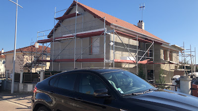 D.a Construction à Montceau-les-Mines