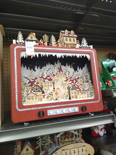 Home Goods Store «Tuesday Morning», reviews and photos, 2648 Tamiami Trail E, Naples, FL 34112, USA