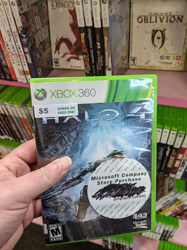 Video Game Store «Pink Gorilla University District», reviews and photos, 4341 University Way NE, Seattle, WA 98105, USA