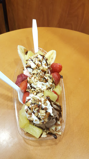 Ice Cream Shop «Cold Stone Creamery», reviews and photos, 45999 Regal Plaza, Sterling, VA 20165, USA