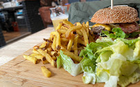 Plats et boissons du Restaurant de hamburgers Le Gotham à Boulogne-Billancourt - n°1