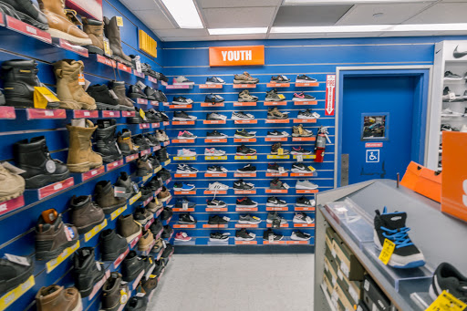 Sporting Goods Store «Big 5 Sporting Goods», reviews and photos, 3420 Wilshire Blvd, Los Angeles, CA 90010, USA