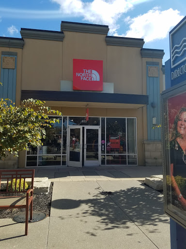 Clothing Store «The North Face Outlet», reviews and photos, 127 Premium Outlets Dr #633, Monroe, OH 45050, USA
