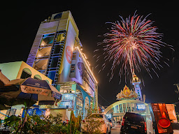 Heaven Bar,& restaurants Rooftop Mahachai