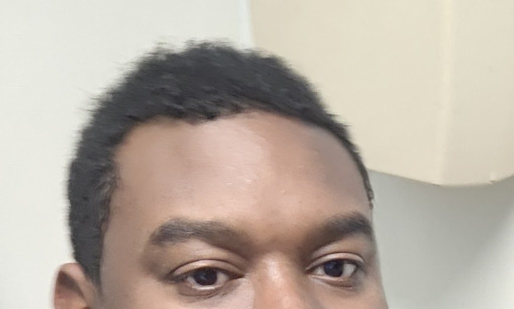 Blades Barber Studio 29579