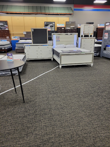 Shopping Mall «Whitehall Crossing Shopping Center», reviews and photos, IN-37, Bloomington, IN 47404, USA