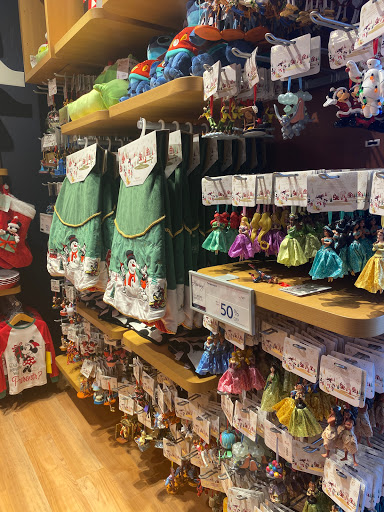 Toy Store «Disney Store», reviews and photos, 313 Smith Haven Mall, Lake Grove, NY 11755, USA