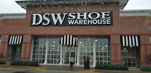 Shoe Store «DSW Designer Shoe Warehouse», reviews and photos, 8502 Eager Rd, Brentwood, MO 63144, USA