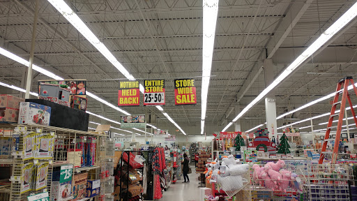 Shopping Mall «Sun-Vet Mall», reviews and photos, 5801 Sunrise Hwy, Holbrook, NY 11741, USA