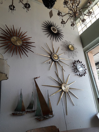 Furniture Store «San Antonio Furniture Finders», reviews and photos, 617 Fredericksburg Rd, San Antonio, TX 78201, USA