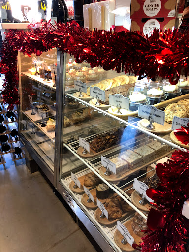 Grocery Store «Two Chefs Cafe & Market», reviews and photos, 644 N Main St #107, Greenville, SC 29601, USA